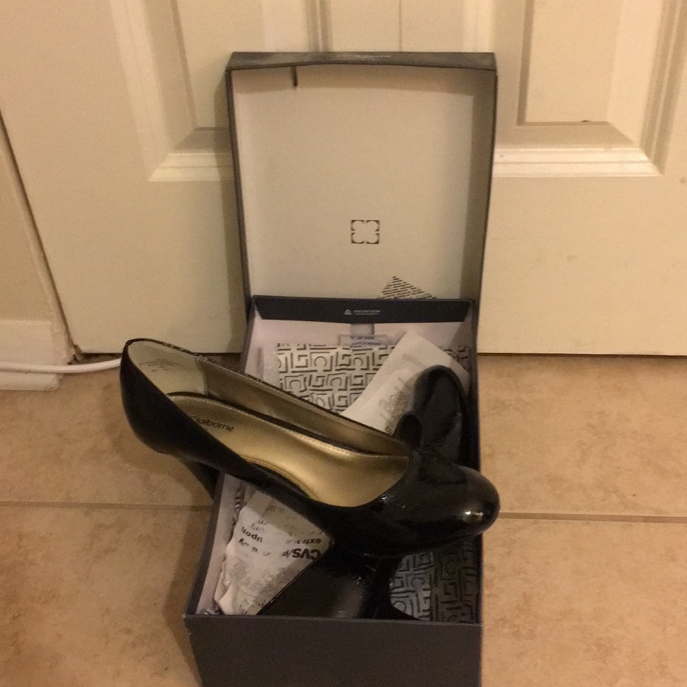 Liz Claiborne Black Heels